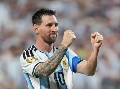 Messi vira maior artilheiro das copas e lidera Argentina em estreia