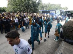 Seleção Brasileira está em Houston para confronto contra o Japão