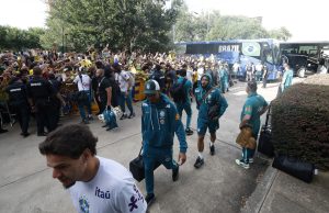 Seleção Brasileira está em Houston para confronto contra o Japão