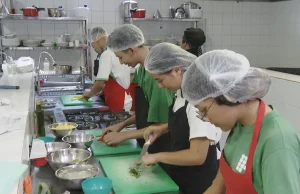 Desemprego até maio cai para 5,6%, o menor já registrado no período