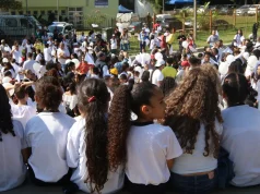 Congresso inclui política e direitos da cidadania no currículo escolar
