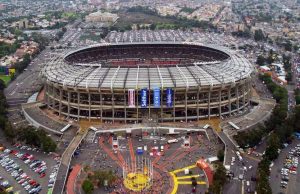 Após abertura festiva, Copa começa com dois jogos pelo Grupo A