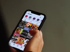 Redes sociais causam polarização e isolamento político em jovens