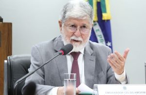 Celso Amorim: IA sob controle de poucas empresas piora desigualdades