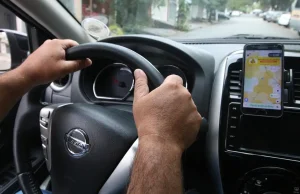 Motoristas de app têm maior risco de endividamento, alerta TST