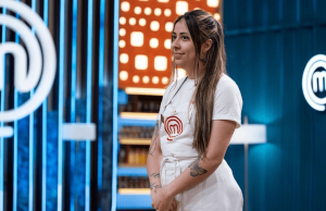 Júlia serve banana queimada e é eliminada do MasterChef 2026