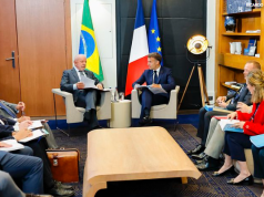 Lula chega à França para Cúpula do G7 e se reúne com Emmanuel Macron