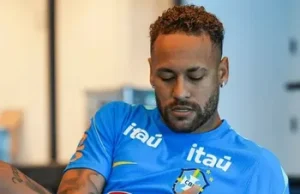 Neymar volta a treinar com a seleção a 2 dias do jogo contra o Haiti