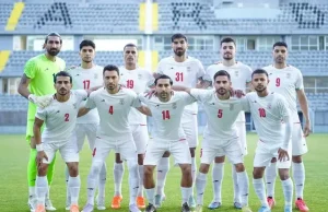 Em carta deixada em vestiário, seleção iraniana pede paz entre nações