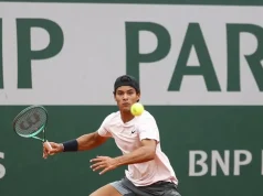 Brasileiro bate compatriota e vai à final juvenil em Roland Garros