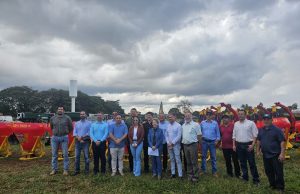 Governo do MS entrega 77 máquinas para fortalecer agricultura familiar