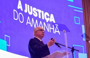 Fachin diz que espera regras do STF para supersalários ainda em junho