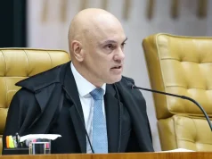 Moraes dá 10 dias para PF ouvir Flávio em caso de calúnia contra Lula