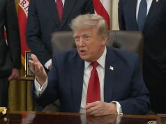 Trump recua e desiste de cobrar taxa sobre navios no Estreito de Ormuz
