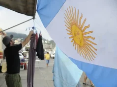 Quase metade dos jovens argentinos vive em vulnerabilidade social