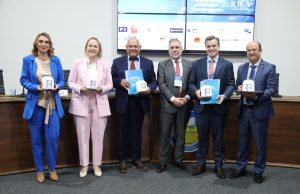 Direito eleitoral, liderança e IA são destaques em congresso na Câmara de Dourados