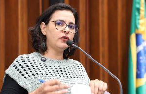 Gleice Jane celebra conquista histórica dos agentes de saúde e endemias