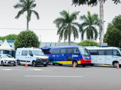 Naviraí recebe 2 ônibus, uma ambulância e equipamentos para Saúde