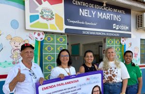 Gleice Jane entrega R$ 250 mil à educação de Coxim e reforça Hospital Regional