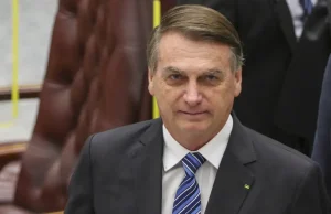 Alexandre de Moraes decide manter Bolsonaro em prisão domiciliar
