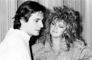 Morre a cantora Bonnie Tyler, do hit ‘Total eclipse of the heart’, aos 75 anos