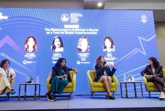 Congresso de futebol nos Estados Unidos debate Copa Feminina de 2027