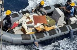 Equipes encontram destroços de Boeing 737 desaparecido no Paquistão