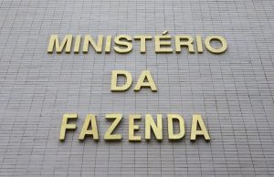 Com precatórios, previsão de déficit primário soma R$ 52 bilhões