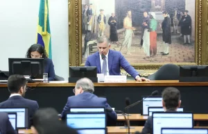 CCJ da Câmara aprova fim da aposentadoria como punição para juízes