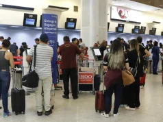 Setor de serviços cai 0,4% em maio por recuo na área de transportes