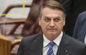 Exército entrega armas de Bolsonaro à PF e informa falta de duas