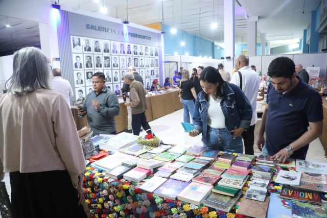 Feira Livros 1
