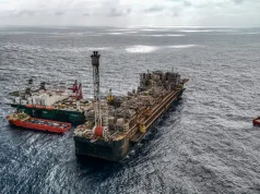 Petroleiros pedem Petrobras mais estatal e menor repasse a acionista